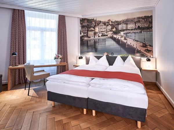Hotel Central Luzern : photo 8 de la chambre chambre double standard