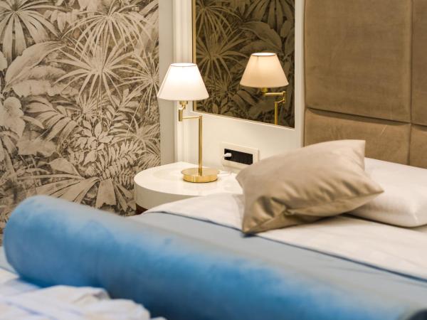 Miraval Luxury Rooms : photo 8 de la chambre chambre triple supérieure