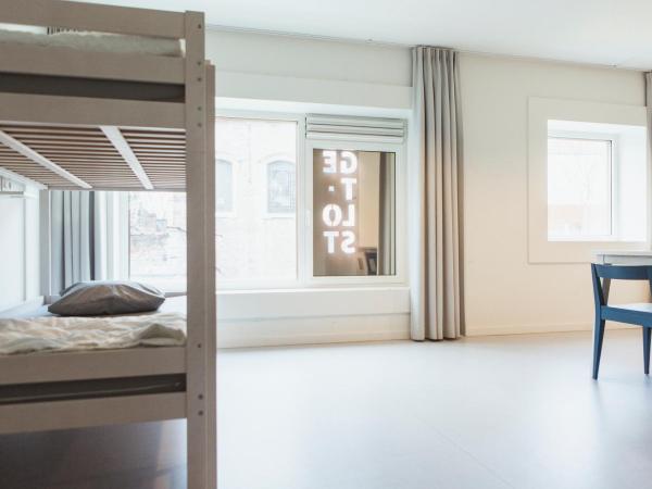 Snuffel Youth Hostel : photo 6 de la chambre lit dans un dortoir mixte de 4 lits