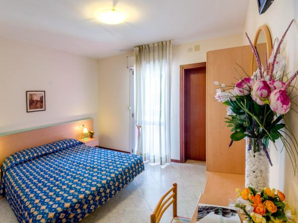Hotel Di Giovanni : photo 1 de la chambre chambre double ou lits jumeaux