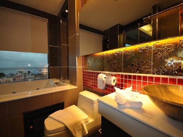 Chalelarn Hotel Hua Hin : photo 4 de la chambre suite avec jacuzzi