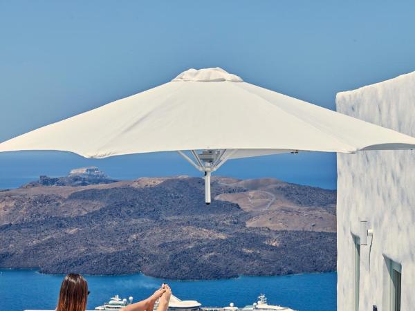 Limestone : photo 3 de la chambre suite junior - bain à remous et vue sur caldera