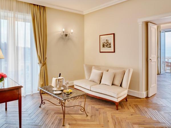 Grand Hotel Excelsior Vittoria : photo 9 de la chambre suite avec terrasse