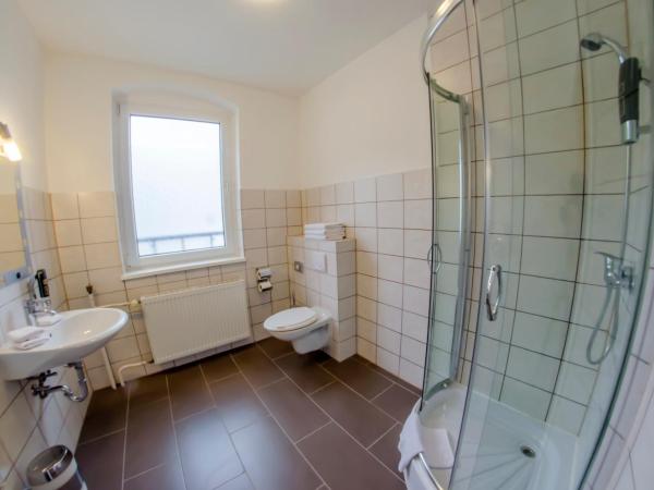 Hotel-Pension Victoria : photo 1 de la chambre chambre triple confort