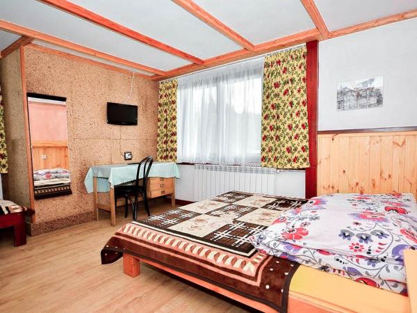 Dom wypoczynkowy Stoch Mądry : photo 7 de la chambre chambre triple avec salle de bains