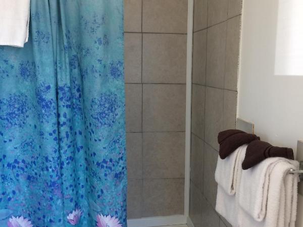 motel le jardin : photo 10 de la chambre chambre double