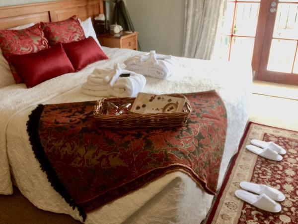 Browns Boutique Hotel : photo 1 de la chambre chambre lit king-size - vue sur montagne