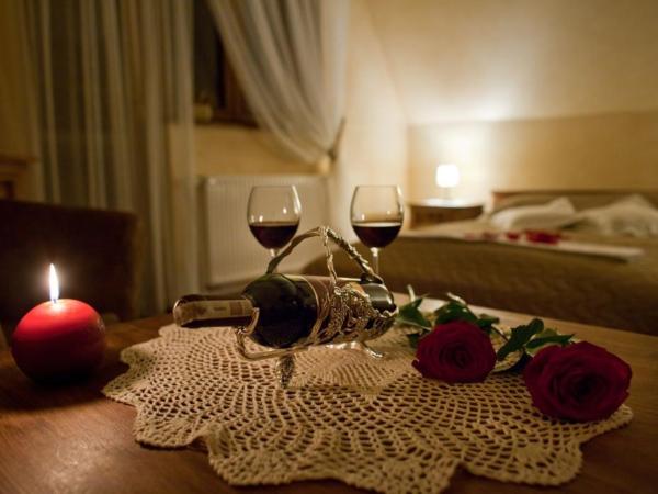 Hotel Dwór Karolówka : photo 10 de la chambre studio avec balcon