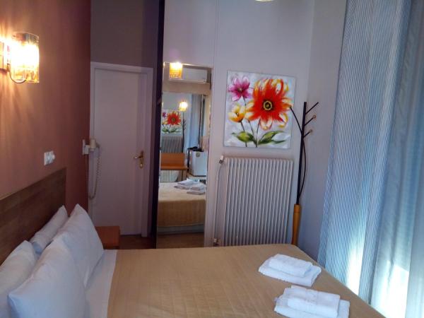 Zappion Hotel : photo 10 de la chambre petite chambre double