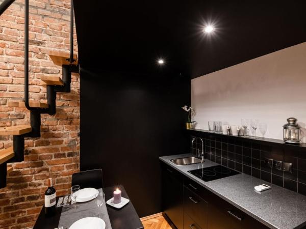 DIETLA 99 APARTMENTS - IDEAL LOCATION - in the heart of Krakow : photo 6 de la chambre maisonnette