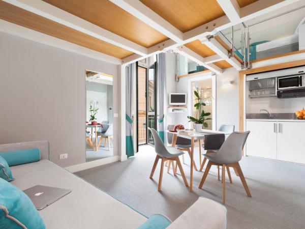 La Piazzetta Guest House : photo 2 de la chambre appartement standard en duplex