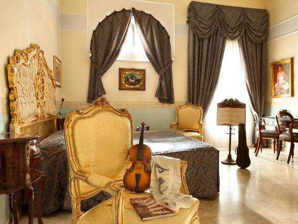 Hotel Art Resort Galleria Umberto : photo 10 de la chambre chambre double ou lits jumeaux supérieure