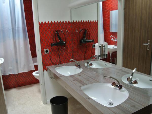 Hostel Casa Franco : photo 4 de la chambre chambre double avec salle de bains commune