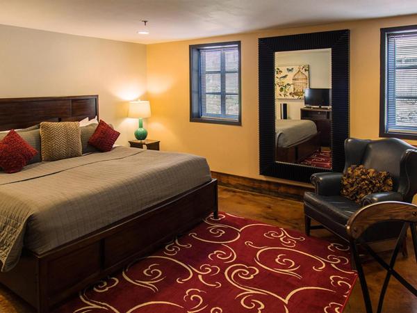 Canal Street Inn : photo 4 de la chambre chambre lit king-size