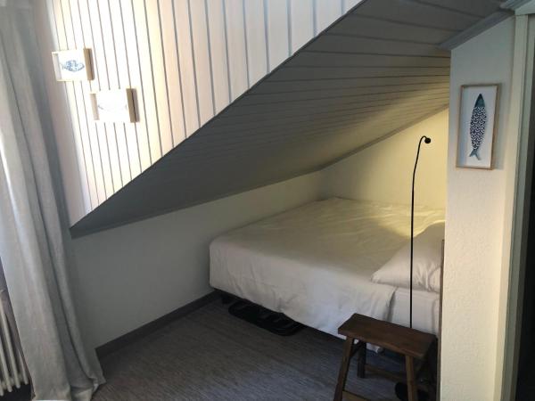 Seven Boutique Hotel : photo 2 de la chambre chambre double mansardée Économique