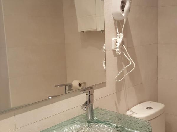 Hotel Windsor : photo 8 de la chambre chambre triple