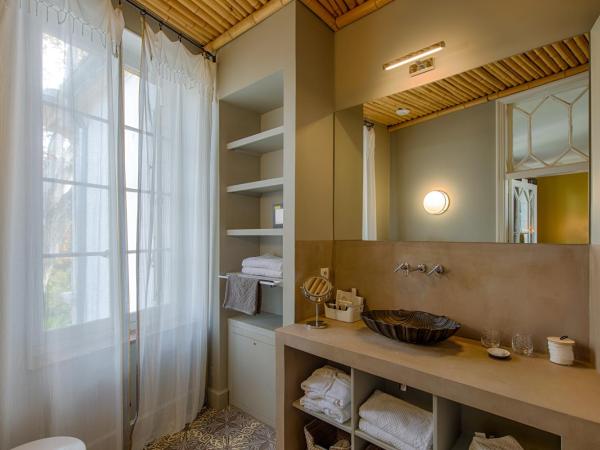 La Divine Comédie-Suites Deluxe : photo 5 de la chambre suite - vue sur jardin