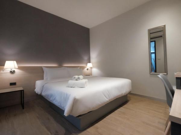 i-river chiangmai : photo 1 de la chambre chambre double sans fenêtre - côté rue