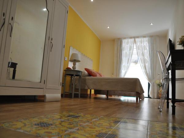 SALERNO COSTA D'AMALFI SUITE : photo 5 de la chambre chambre double deluxe avec balcon