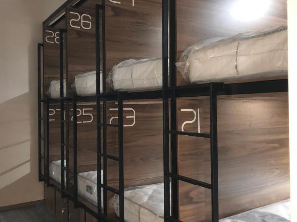 Kumba Hostel : photo 5 de la chambre lit superposé dans dortoir mixte de 12 lits