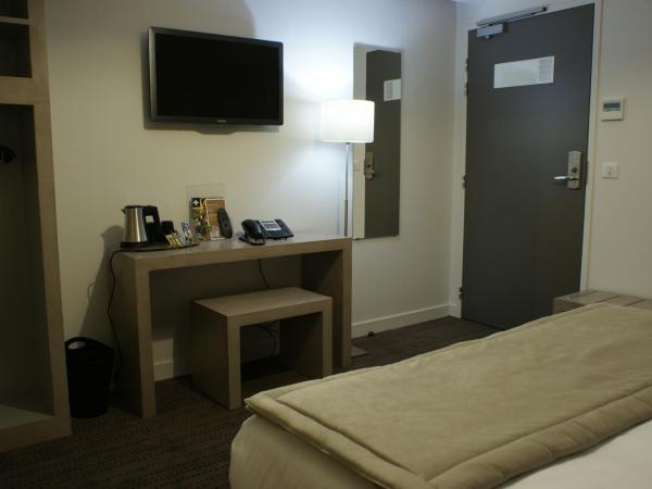 The Originals Boutique, Hôtel La Grange, Niort : photo 5 de la chambre chambre lits jumeaux - vue sur jardin