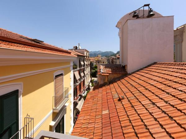La Casa dell'Orologio - MAIN SQUARE : photo 2 de la chambre classic quadruple room with terrace