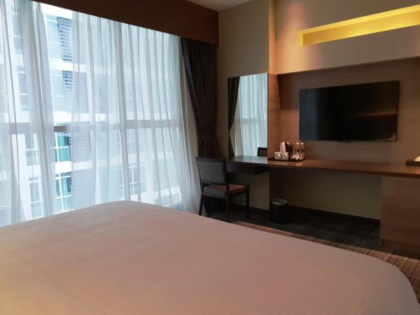 KSL Hot Spring Resort : photo 5 de la chambre chambre lit king-size premier de luxe