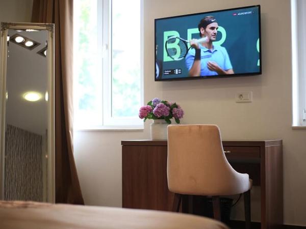 Central Luxury Rooms : photo 6 de la chambre chambre double deluxe avec lit d'appoint