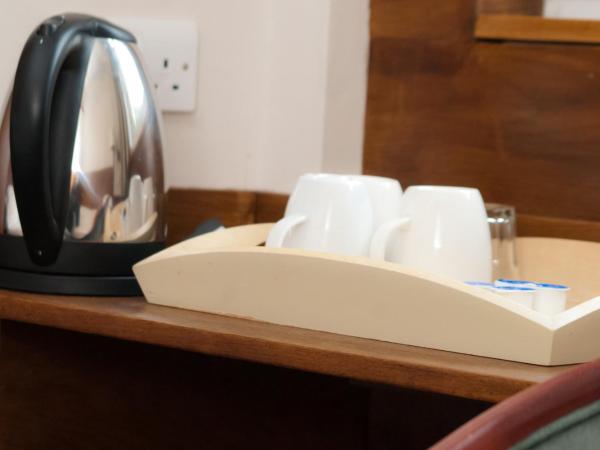 Edinburgh House Hotel : photo 2 de la chambre chambre double basique avec salle de bains à l'extérieur