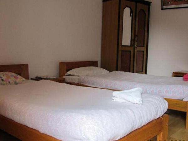 Le Rhododendron Chambres D'hotes : photo 7 de la chambre chambre deluxe double ou lits jumeaux
