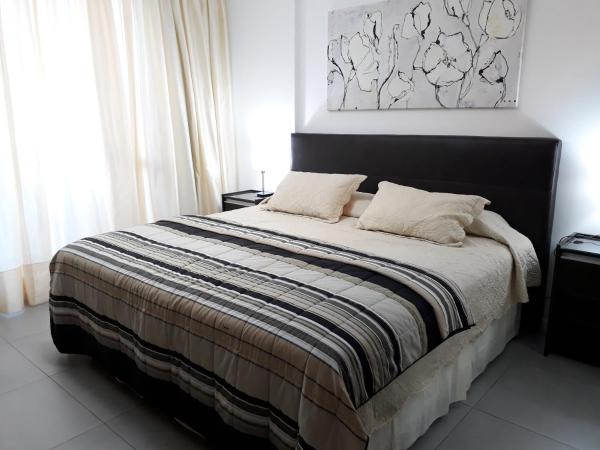 Apartamentos CR : photo 9 de la chambre appartement avec balcon