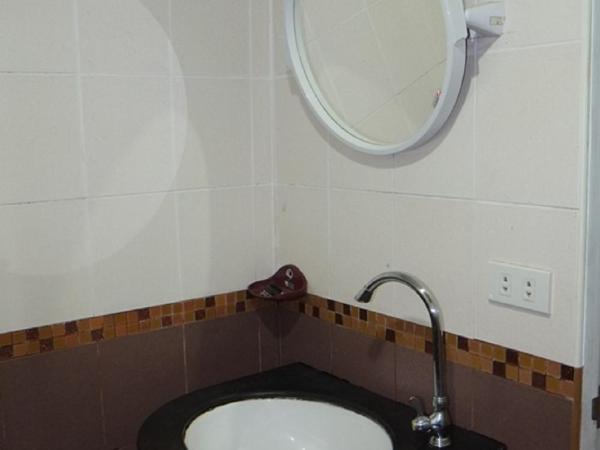 The Siam Guest House - SHA Extra Plus : photo 9 de la chambre chambre double standard