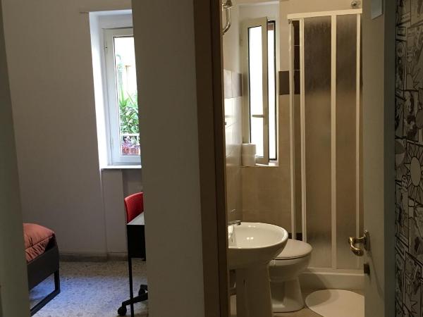 B&B Alexander : photo 2 de la chambre chambre double avec salle de bains privative