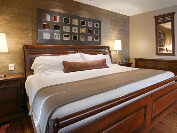 Best Western Premier Hotel Aristocrate : photo 2 de la chambre suite lit king-size avec balcon et baignoire spa - non-fumeurs