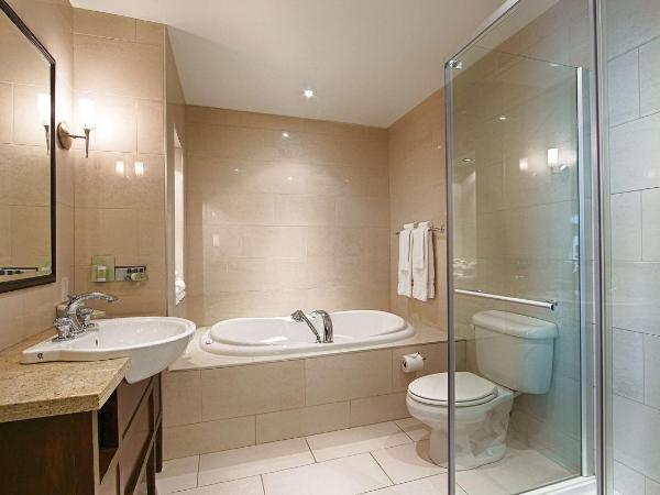 Best Western Premier Hotel Aristocrate : photo 5 de la chambre suite lit king-size avec balcon et baignoire spa - non-fumeurs