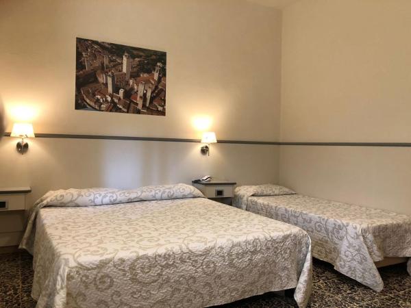 Hotel Ai Tufi : photo 9 de la chambre chambre lits jumeaux