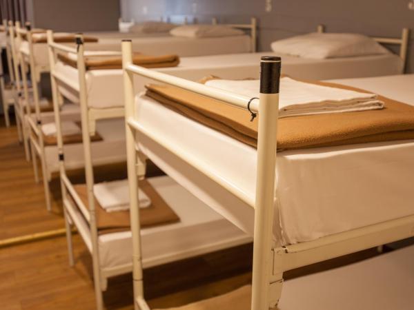 Travel Hotel Amsterdam : photo 2 de la chambre chambre lits superposés - 10 personnes