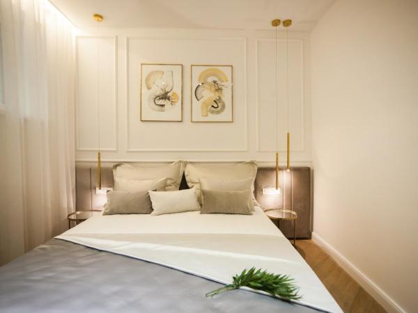 Club 5 boutique rooms : photo 8 de la chambre chambre lit king-size deluxe