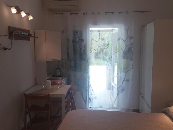 Guest House Zohil : photo 4 de la chambre chambre double avec terrasse