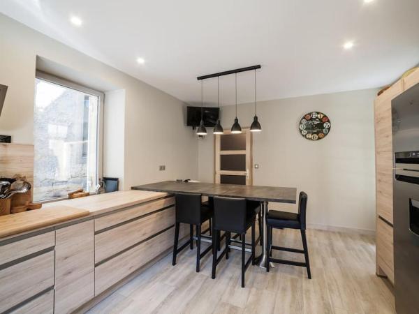 Les Chambres d'Hotes chez Alisa et Daniel : photo 2 de la chambre grande chambre double 