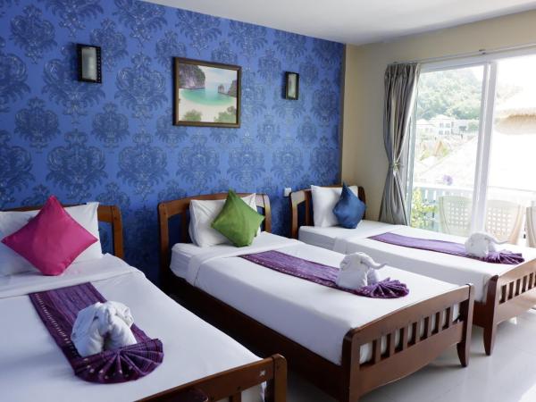 Phi Phi Maiyada Resort- SHA Certified : photo 10 de la chambre chambre triple avec balcon