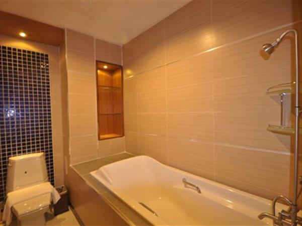 Chalelarn Hotel Hua Hin : photo 5 de la chambre chambre double deluxe