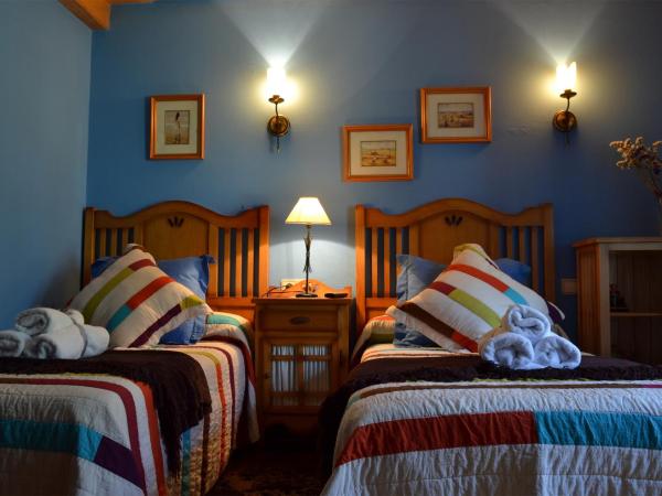 Hostal Alfonso : photo 1 de la chambre chambre double ou lits jumeaux