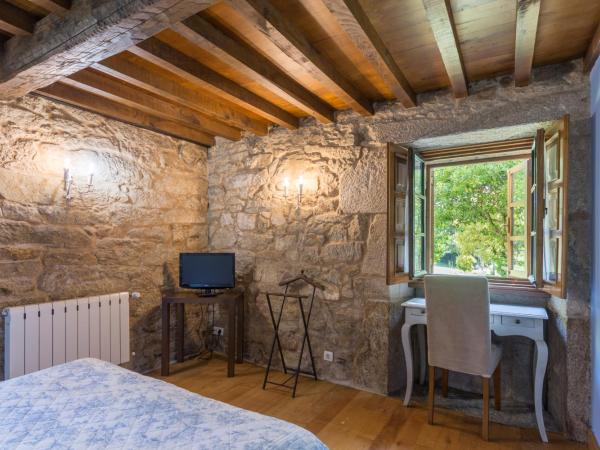 Asador de Roxos Casa Albardonedo : photo 2 de la chambre chambre double avec salle de bains privative
