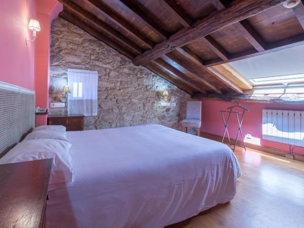 Asador de Roxos Casa Albardonedo : photo 8 de la chambre chambre double avec salle de bains privative