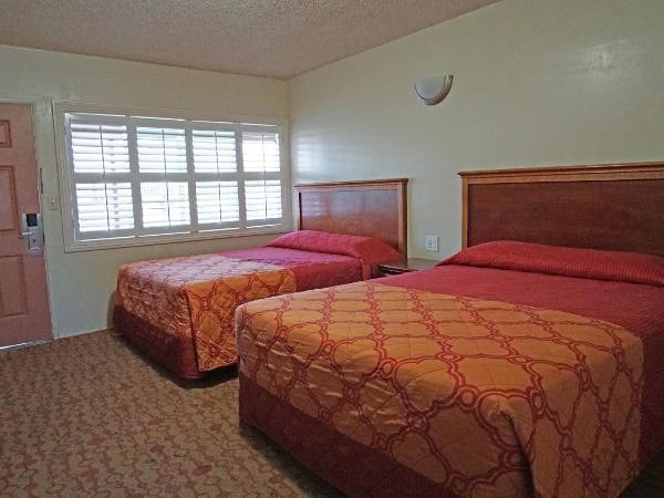 Rosa Bell Motel - Los Angeles : photo 3 de la chambre chambre avec 2 grands lits queen-size 