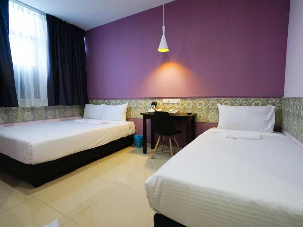 Grand FC Hotel : photo 4 de la chambre chambre triple supérieure