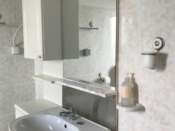 Guesthouse Sea View : photo 5 de la chambre chambre double avec balcon