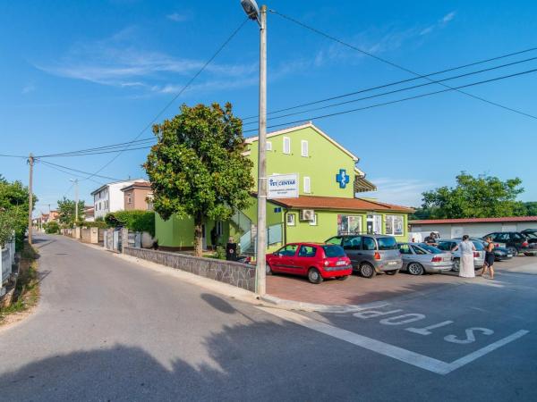 Vet-Centar : photo 3 de la chambre appartement avec balcon