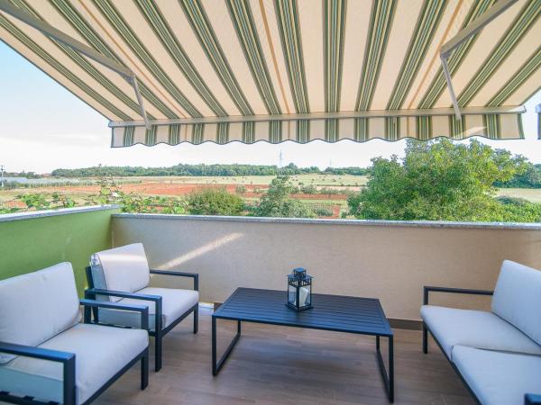 Vet-Centar : photo 5 de la chambre appartement avec balcon